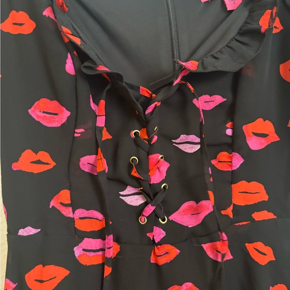 Betsey Johnson Red Kiss Dress 2 - Picture 4 of 10